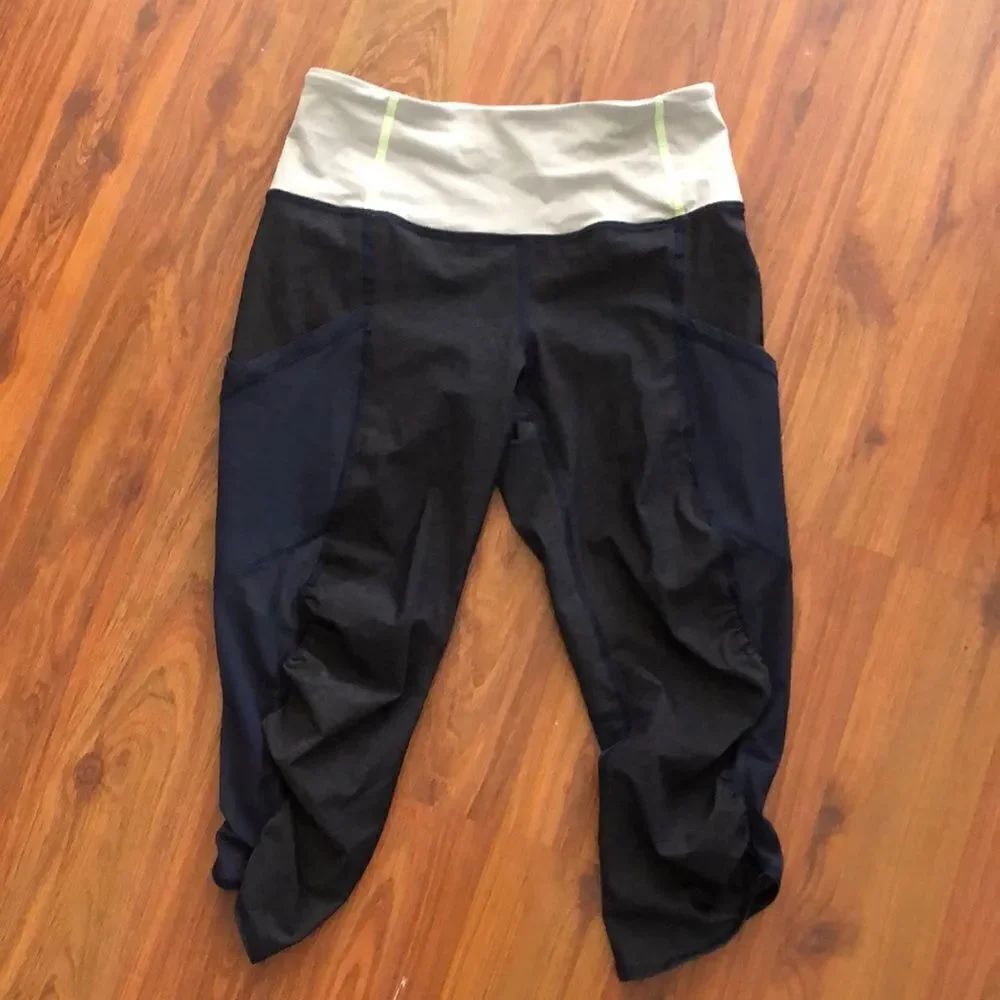 Lululemon mesh ruched capris size 4